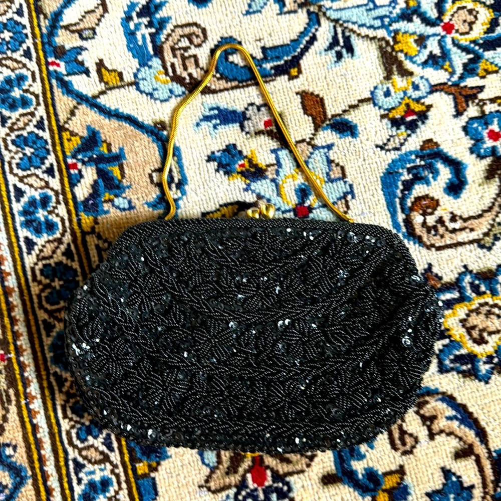 Vintage Black beaded purse, clamshell clutch closure with gold hardware